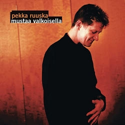 Pekka Ruuska - Mustaa Valkoisella