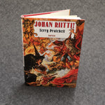 Terry Pratchett - Johan riitti!