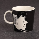 Muumipappa tuumiskelee (1999–2013) Muumimuki #Tarra #Kruunuleima #Musta