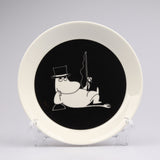 muumipappa-tuumiskelee-lautanen